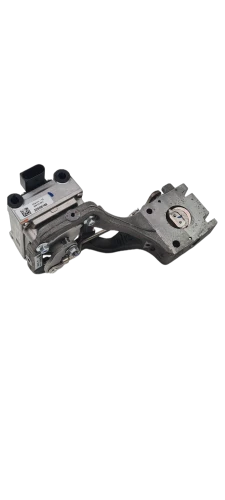 320_06168-G.png